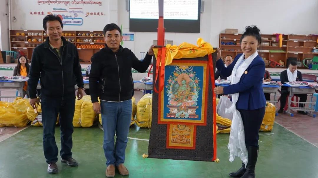 北京石狮商会在青海省黄南州开展爱心扶贫活动