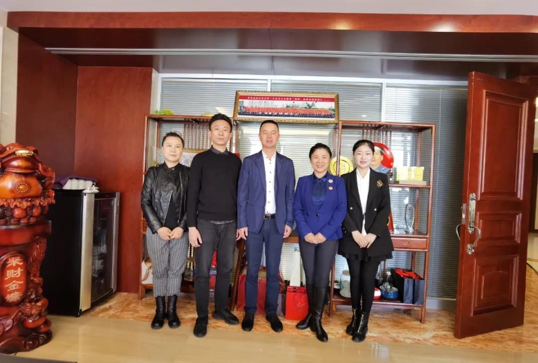北京石狮商会在青海省黄南州开展爱心扶贫活动