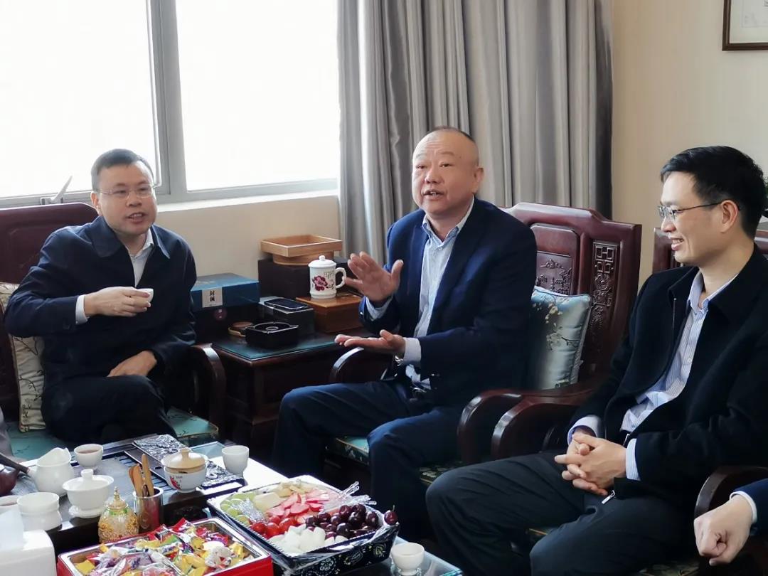 泉州市领导莅临我会创会会长蔡清淳企业 看望企业家送来新春祝福
